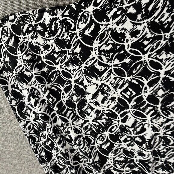 Lilly Lou Dress Black‎ & White V-Neck Cap Sleeves Petite Medium Stretchy Relaxed - Picture 6 of 11